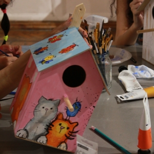 Birdhouse painting