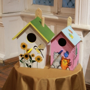 Birdhouse painting