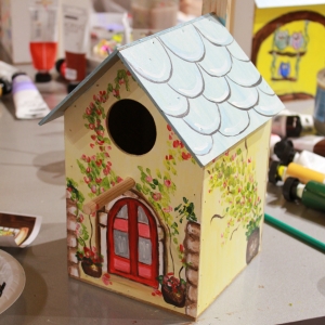 Birdhouse painting